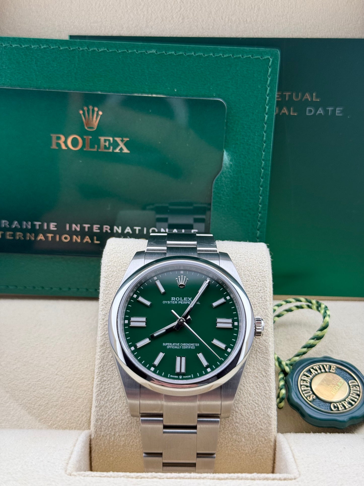 Rolex Oyster Perpetual 41 Green 124300
