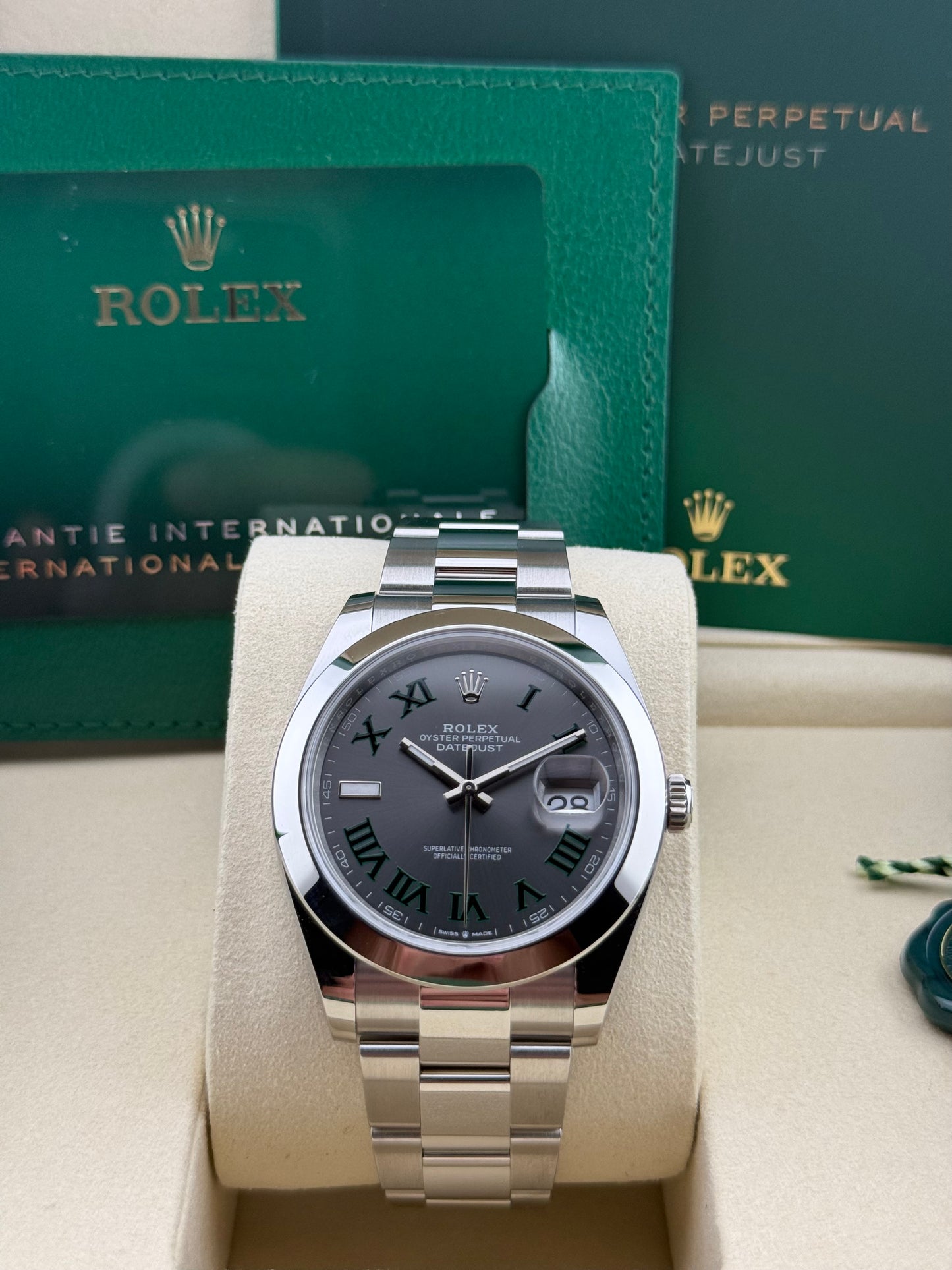 Rolex Datejust 41 Wimbledon Smooth Oyster 126300