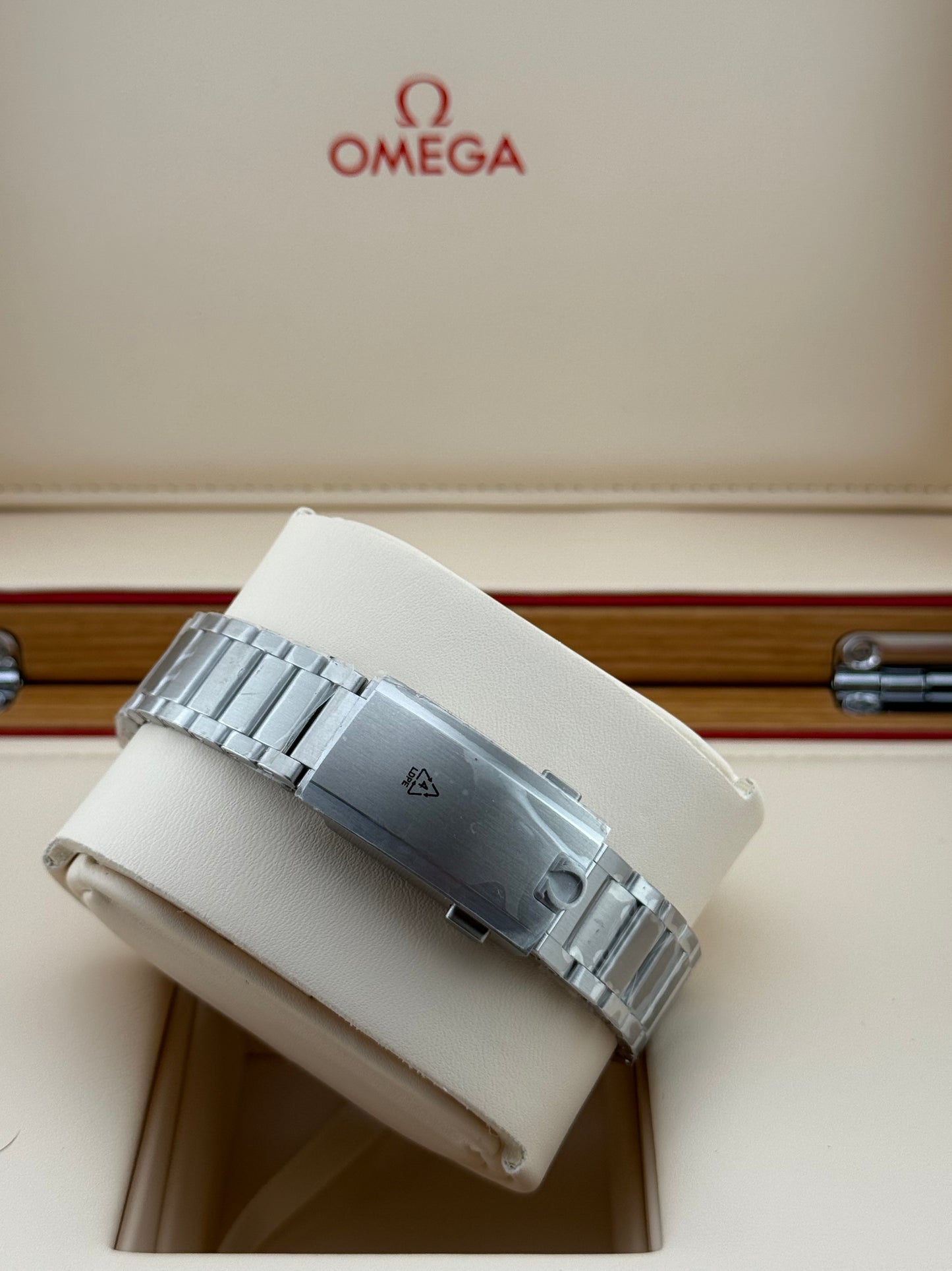 Omega Speedmaster Pilot
332.10.41.51.01.002