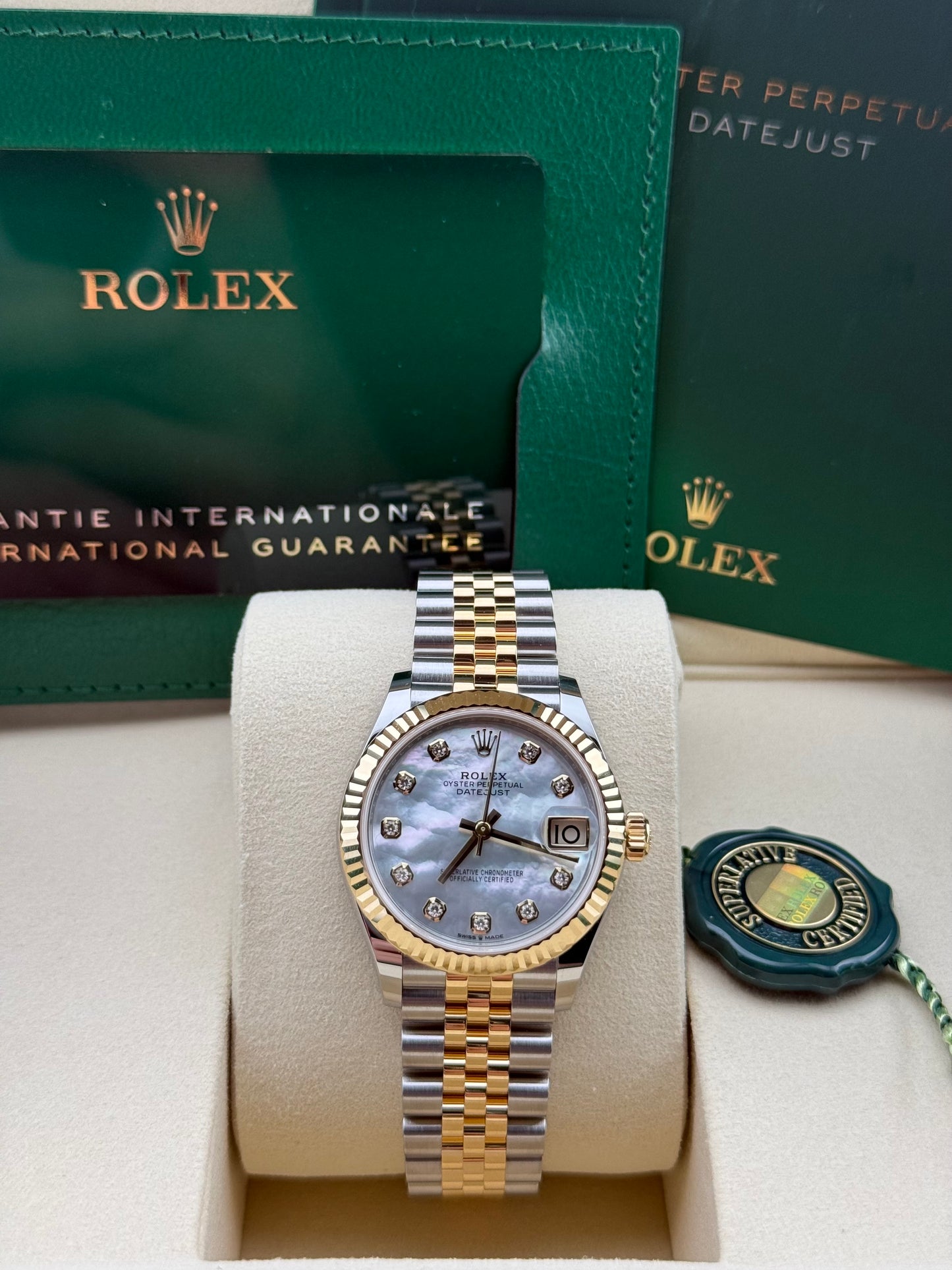 Rolex Datejust 31 Mother-Of-Pearl Yellow Gold/Steel Jubilee 278273