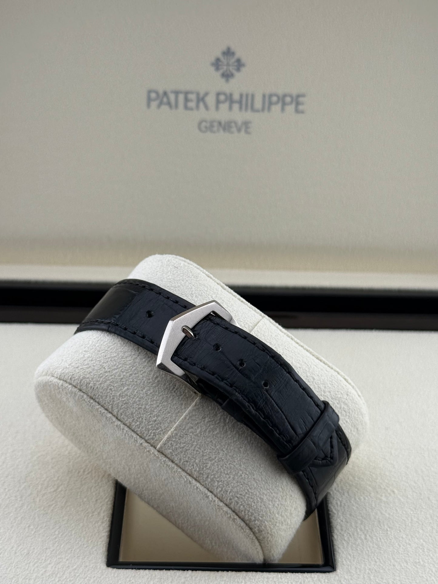 Patek Philippe Calatrava Small Seconds White Gold 5196G-001