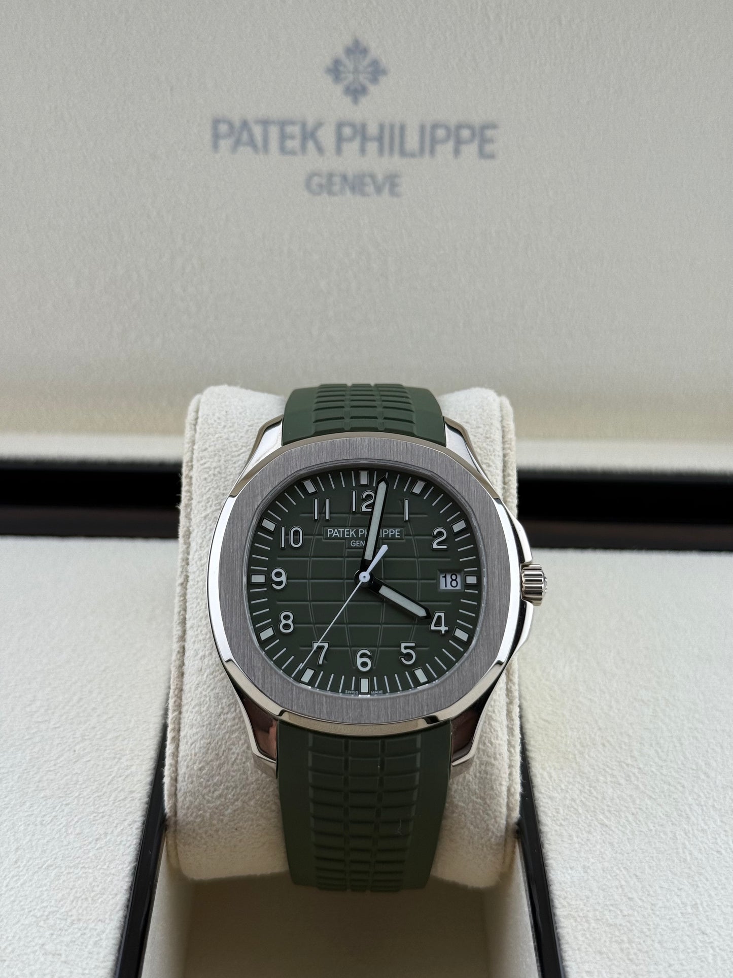Patek Philippe Aquanaut Green White Gold 5168G-010