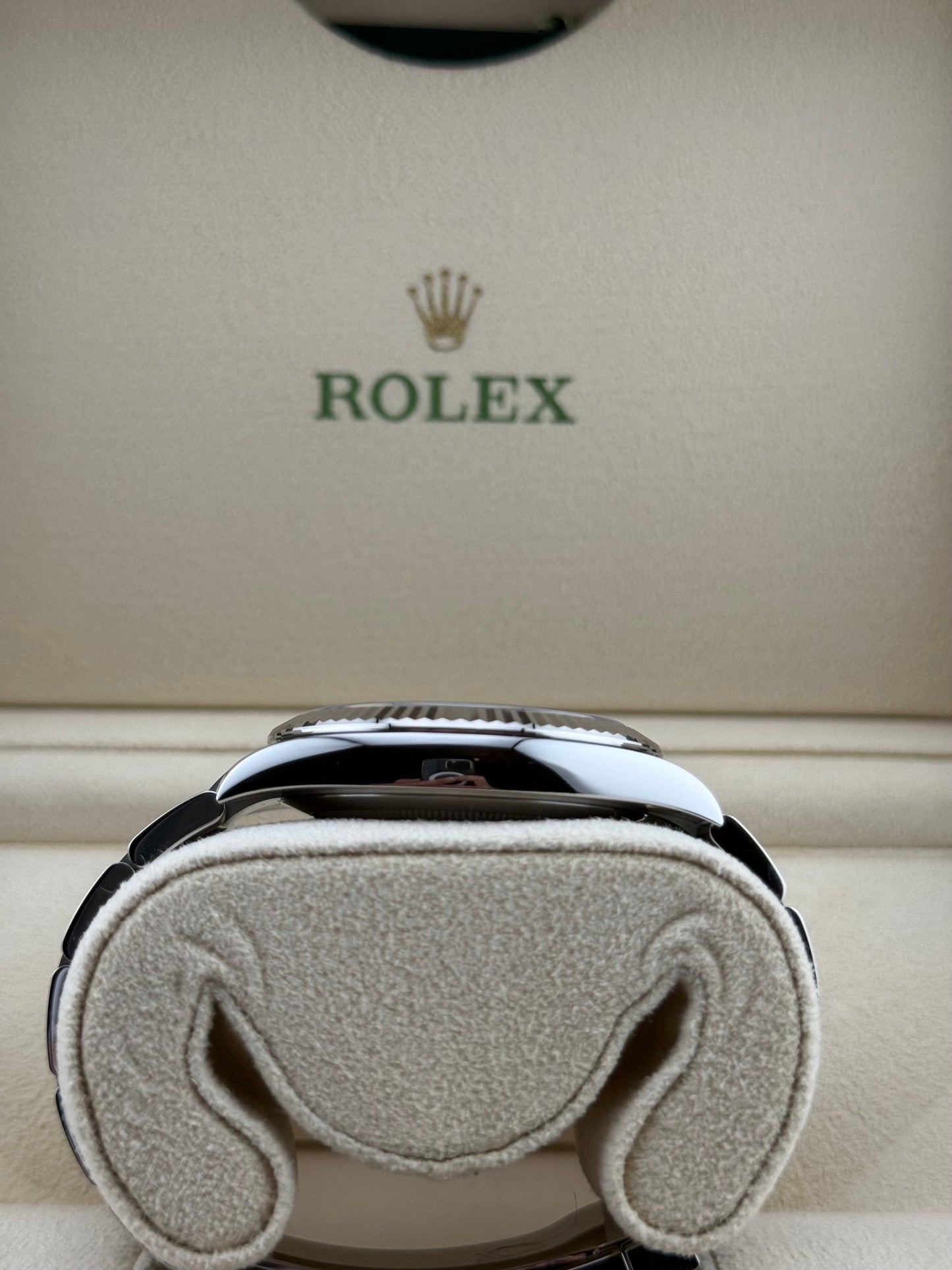 Rolex Datejust 41 Blue Roman “Azzuro Blue” Oyster 126334
