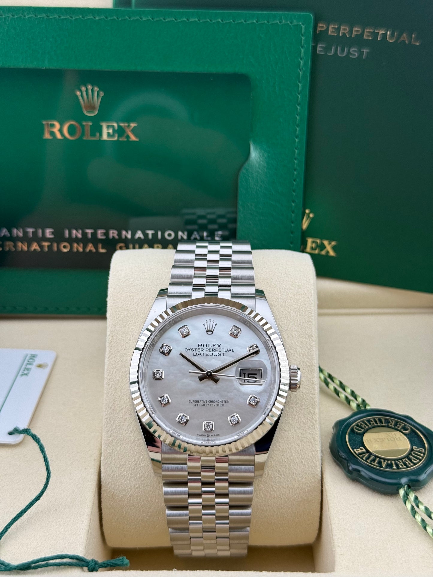 Rolex Datejust 36 MOP Jubilee 126234
