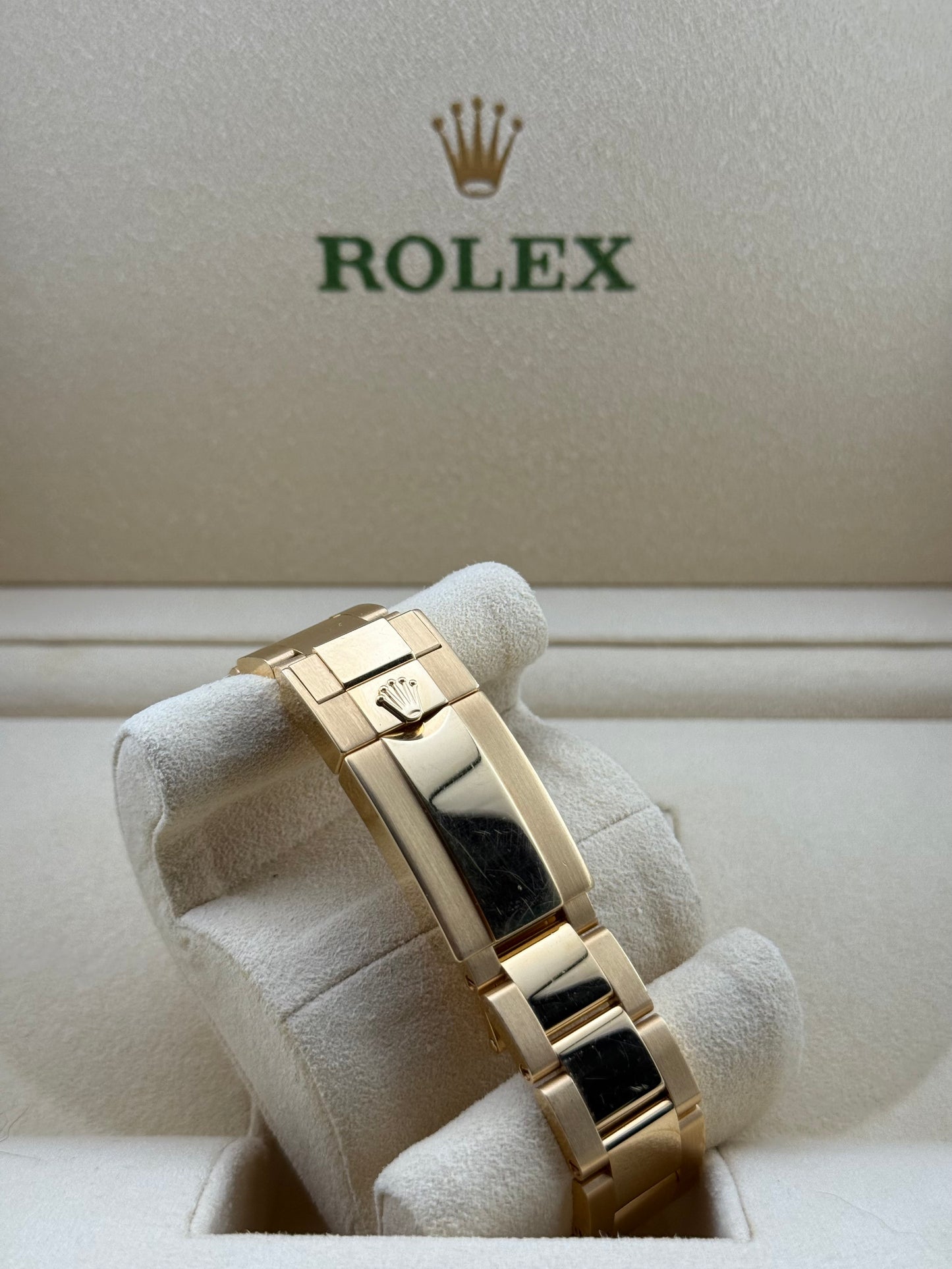 Rolex Daytona Yellow Gold Black Dial 116508