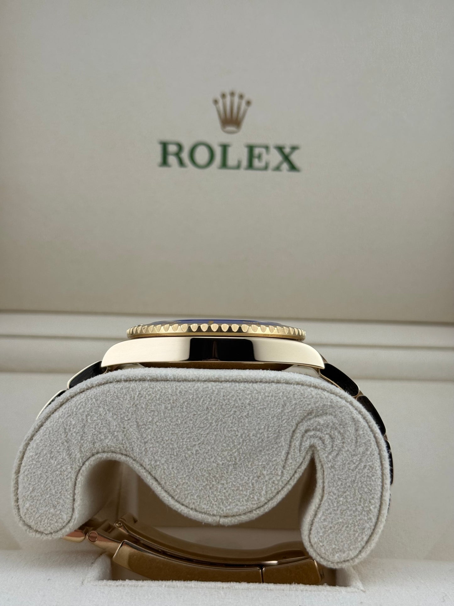 Rolex Submariner Bluesy Yellow Gold 126618LB