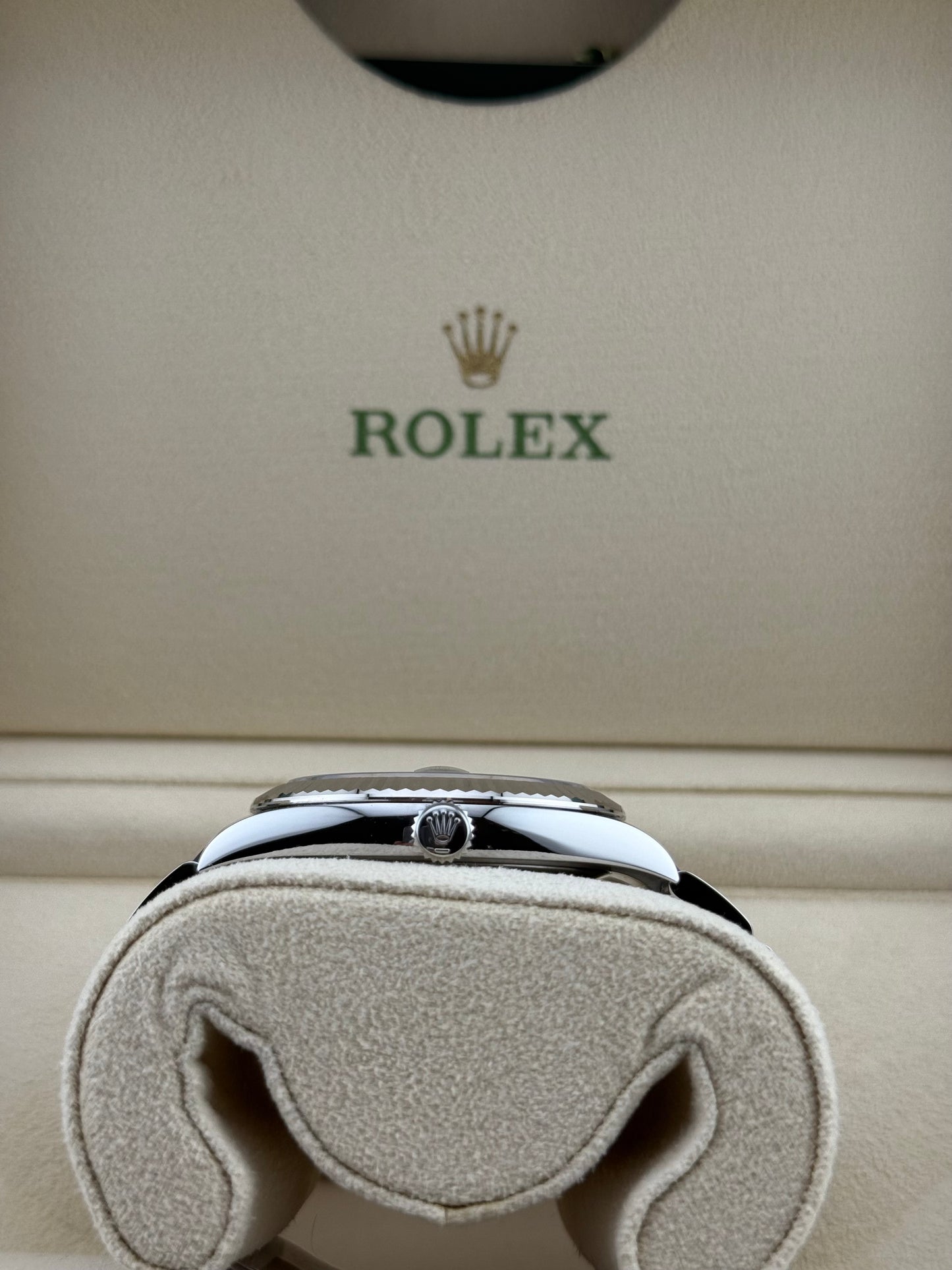 Rolex Datejust 41 Blue Roman “Azzuro Blue” Oyster 126334