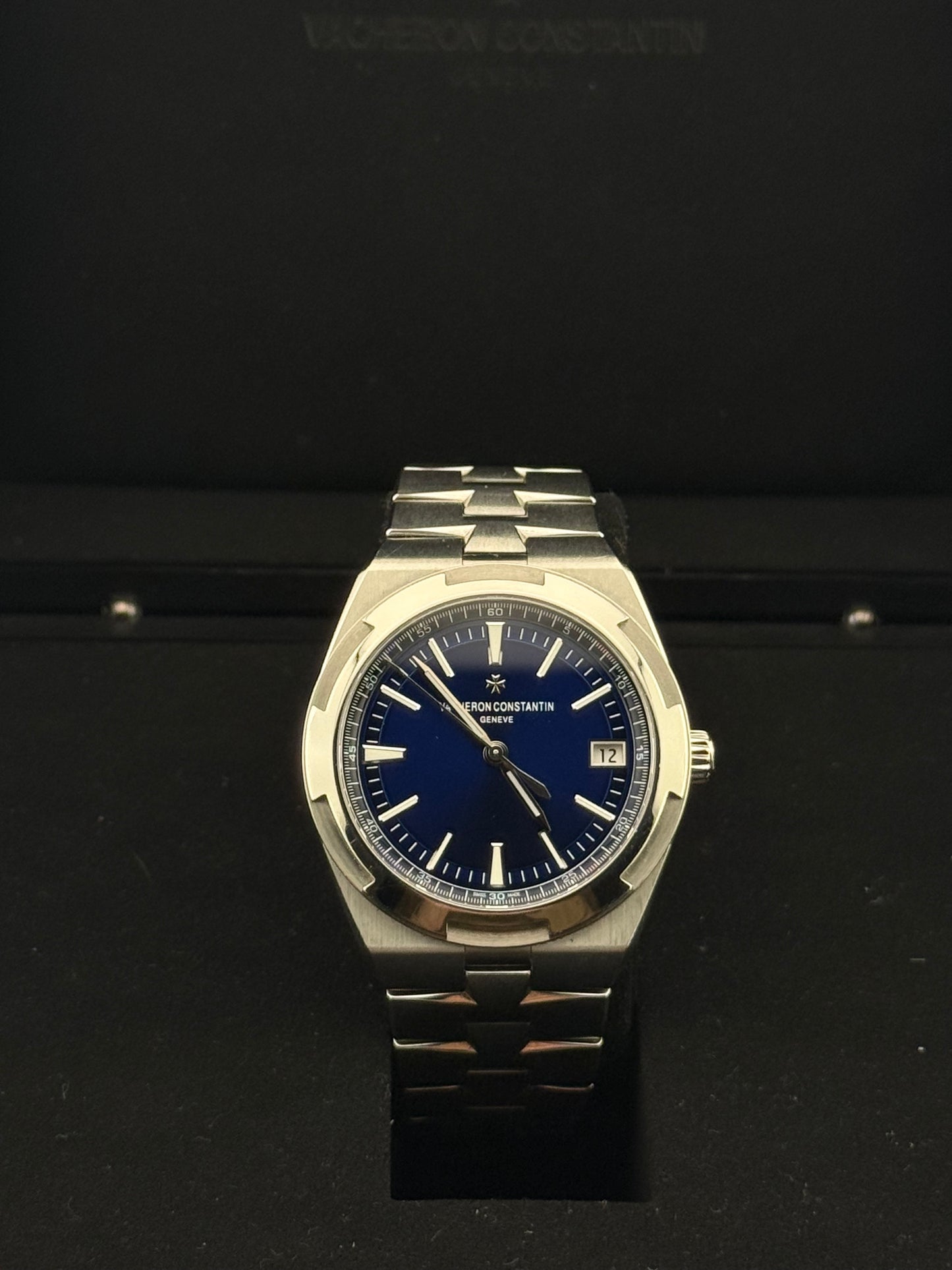 Vacheron Constantin Overseas 41 Blue Dial 4500V/210A-B128