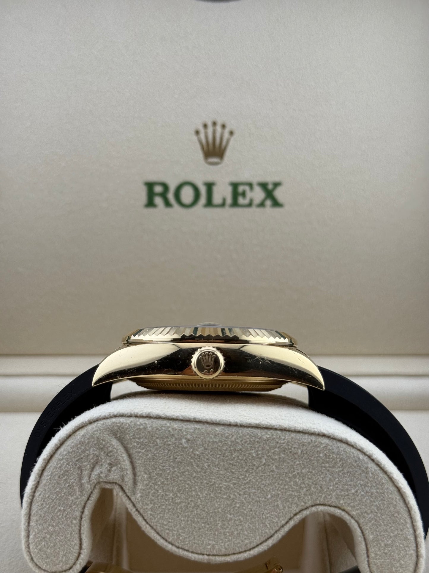 Rolex Sky-Dweller Yellow Gold Oysterflex Black Dial 326238