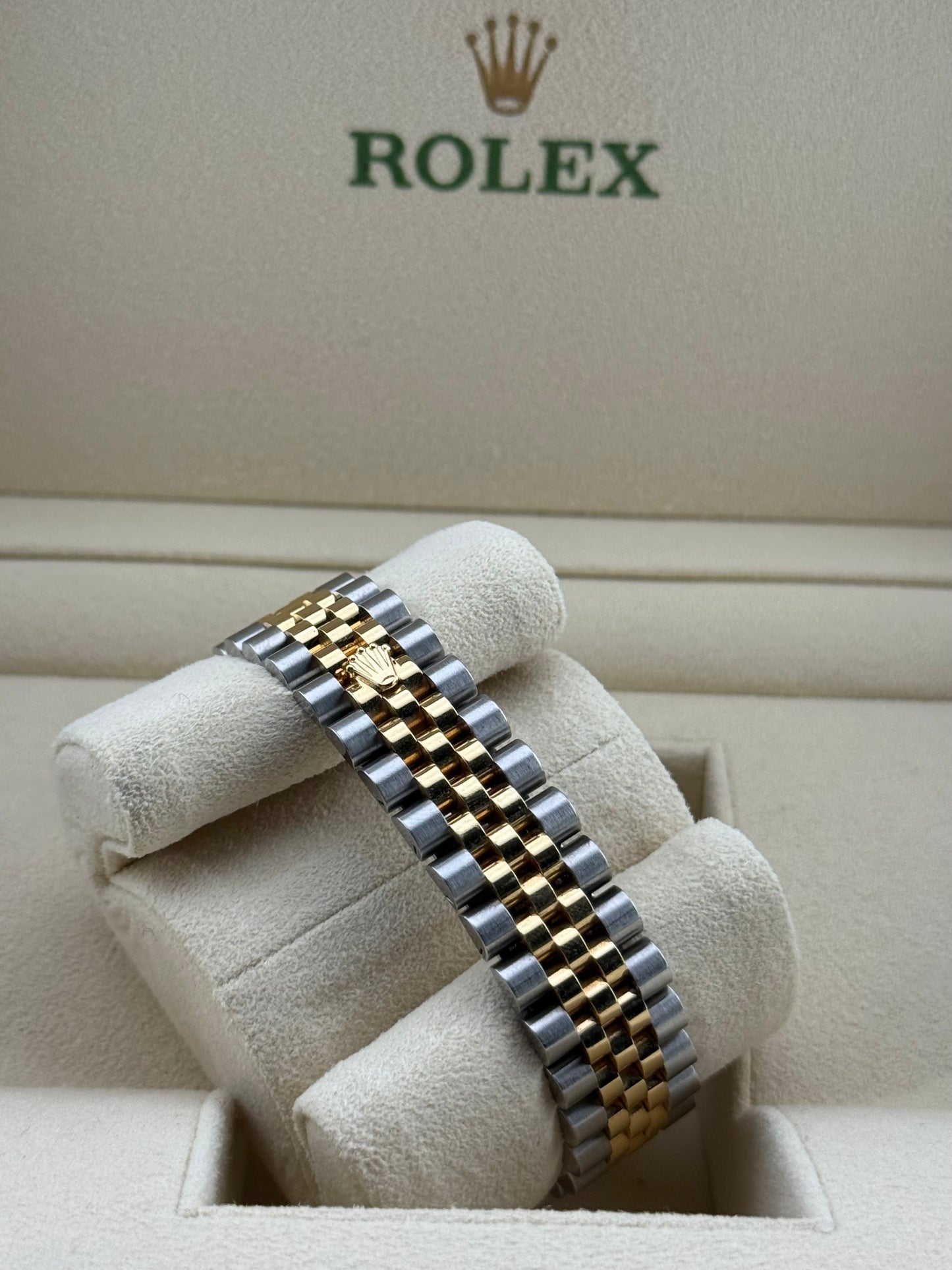 Rolex Datejust 31 Champagne Yellow Gold/Steel Jubilee 278273