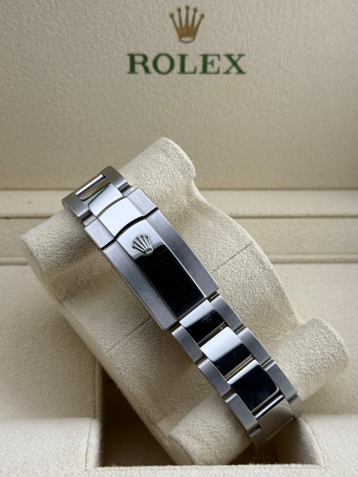 Rolex Datejust 41 Black Oyster 126334