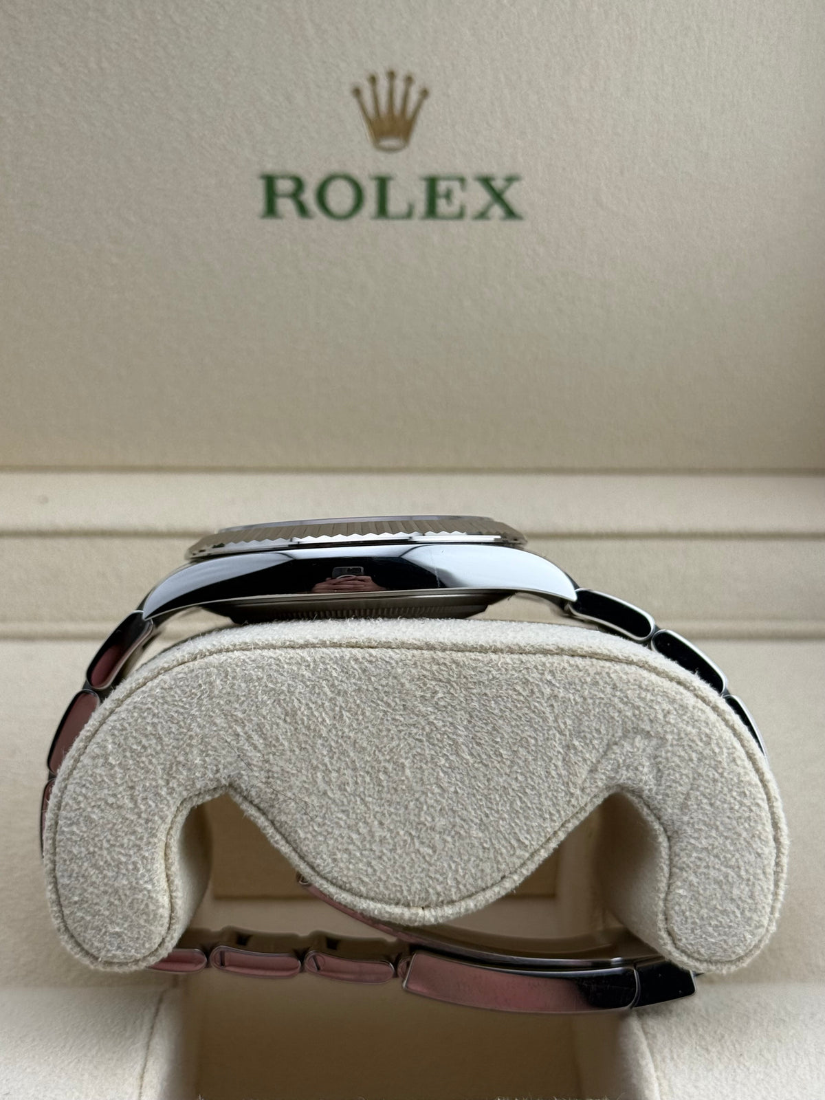 Rolex Datejust 41 Black Oyster 126334