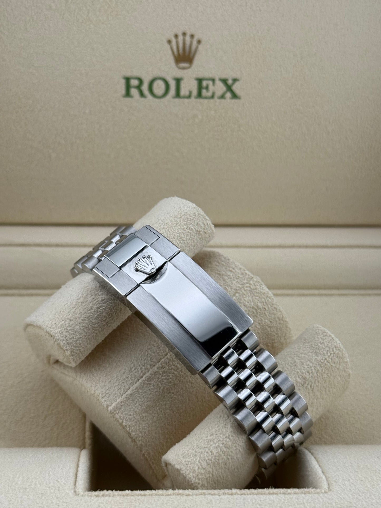 Rolex GMT-Master II “Pepsi” Jubilee 126710BLRO