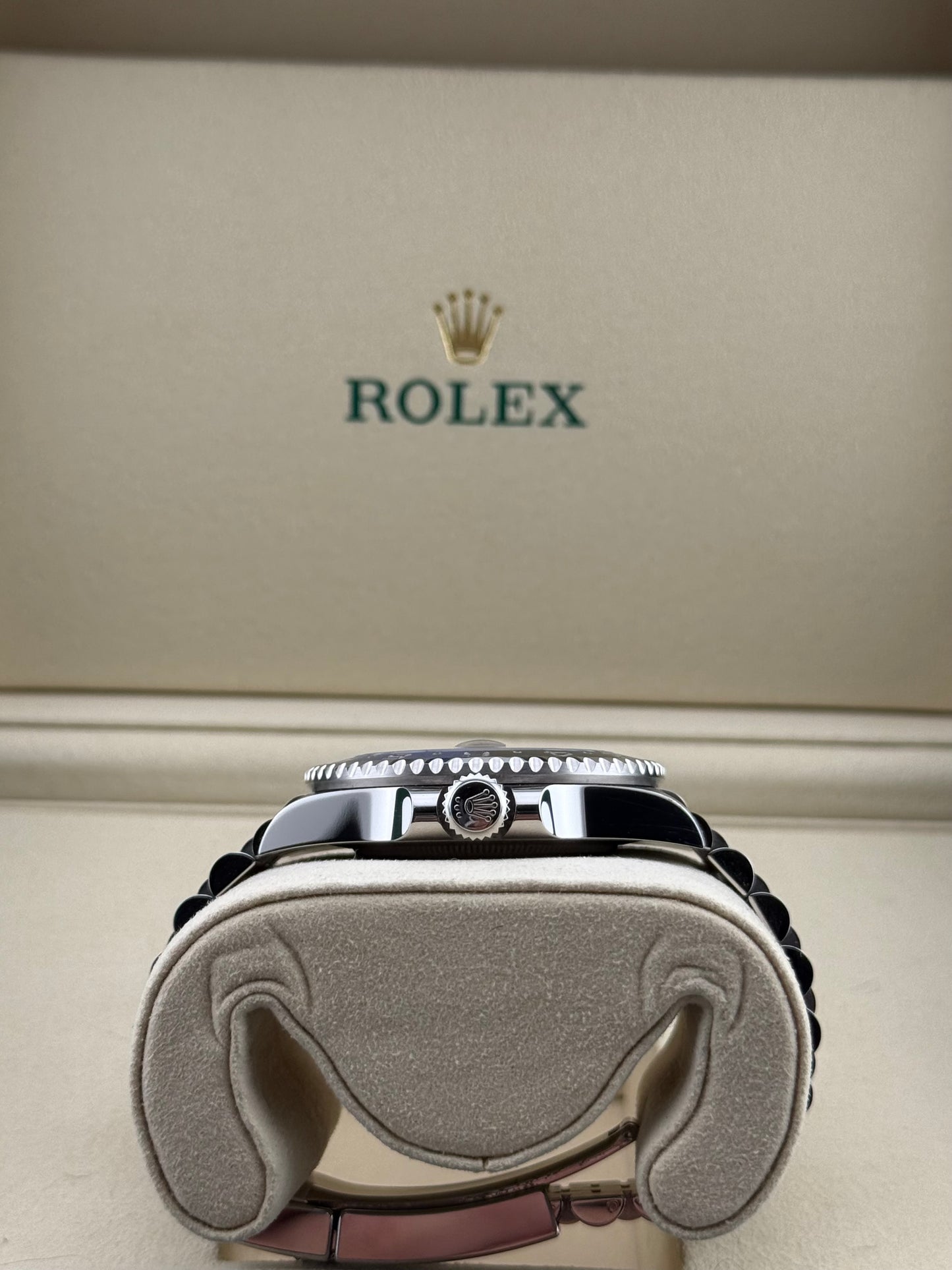 Rolex GMT-Master II “Batgirl” Jubilee 126710BLNR