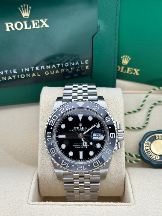 Rolex GMT-Master 126710GRNR