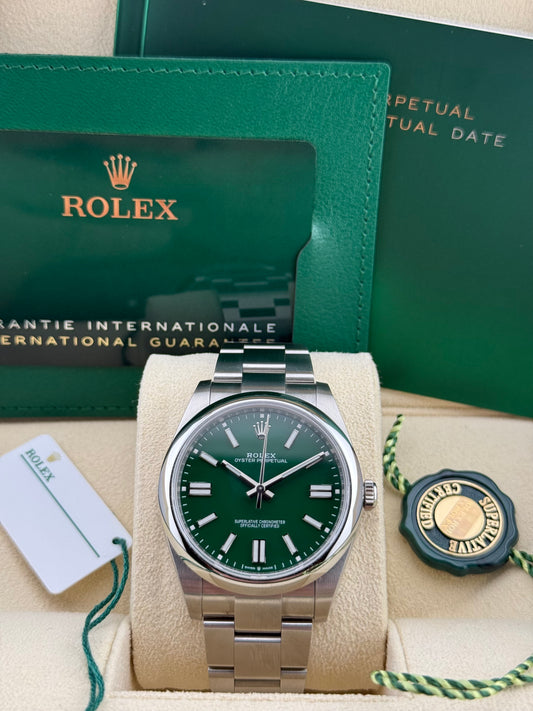 Rolex Oyster Perpetual 41 Green 124300