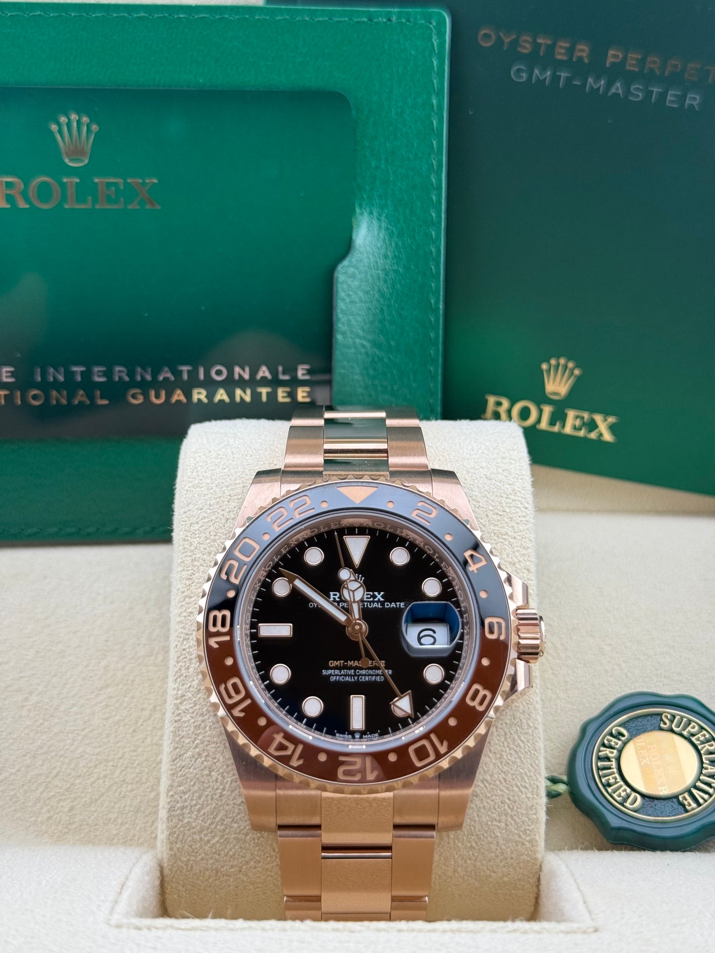 Rolex GMT-Master II Rootbeer Rose Gold 126715CHNR