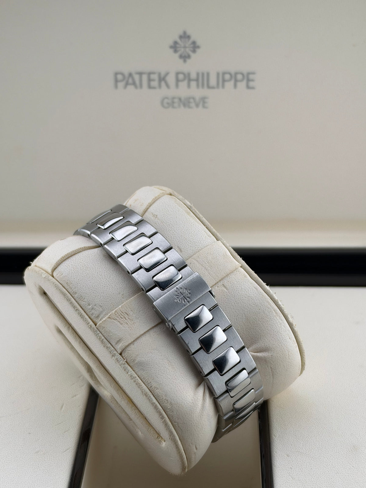 Patek Philippe Nautilus Black Roman 3800/1a
