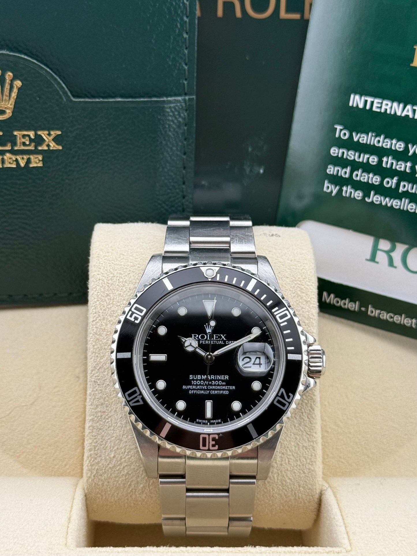 Rolex Submariner 16610LN