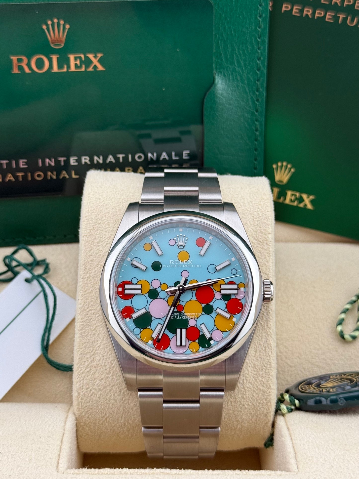 Rolex Oyster Perpetual 41 Celebrations 124300 NOS Full stickers