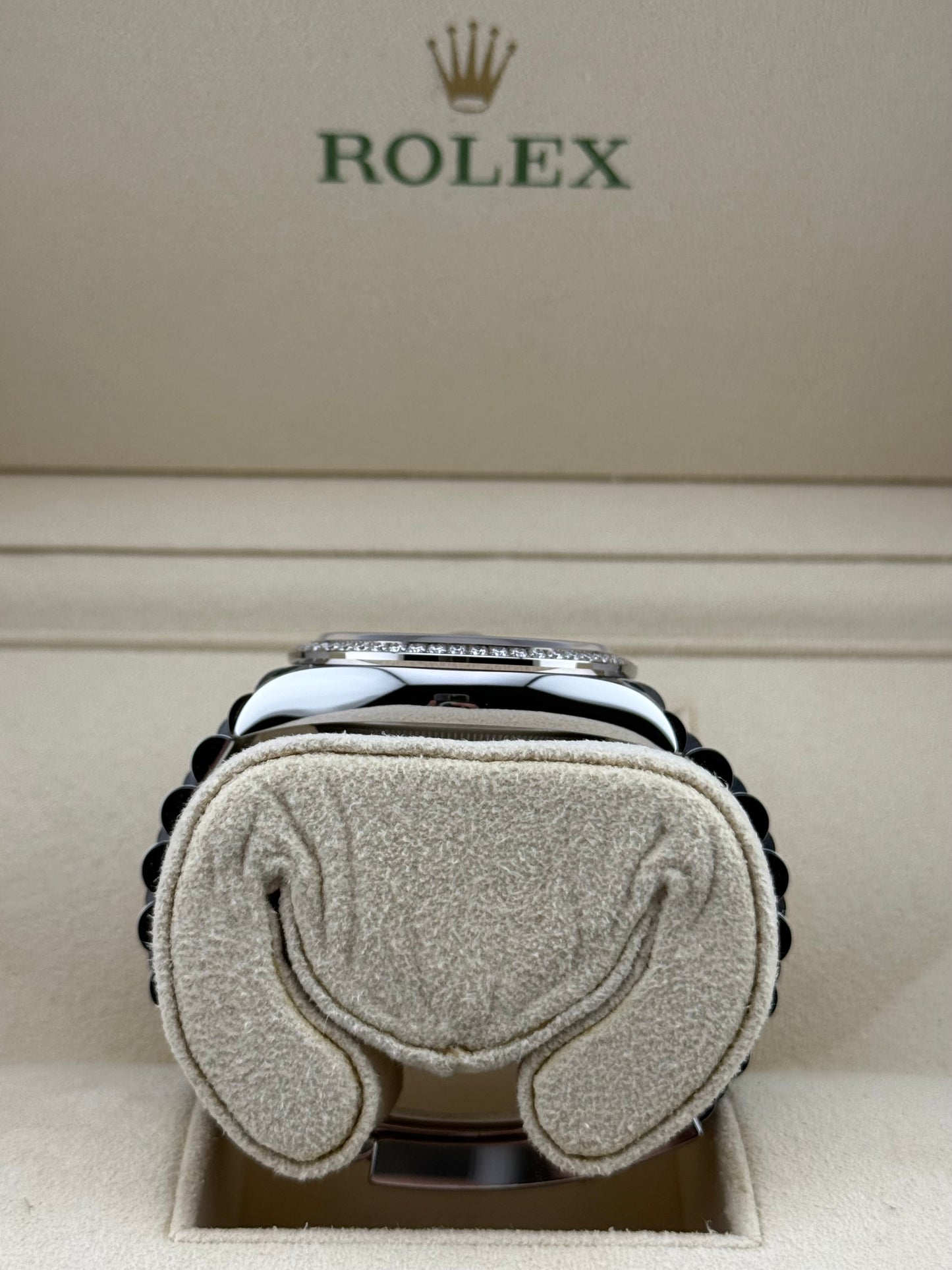 Rolex Datejust 36 Diamond Bezel Black Diamond Dial Jubilee 126284RBR