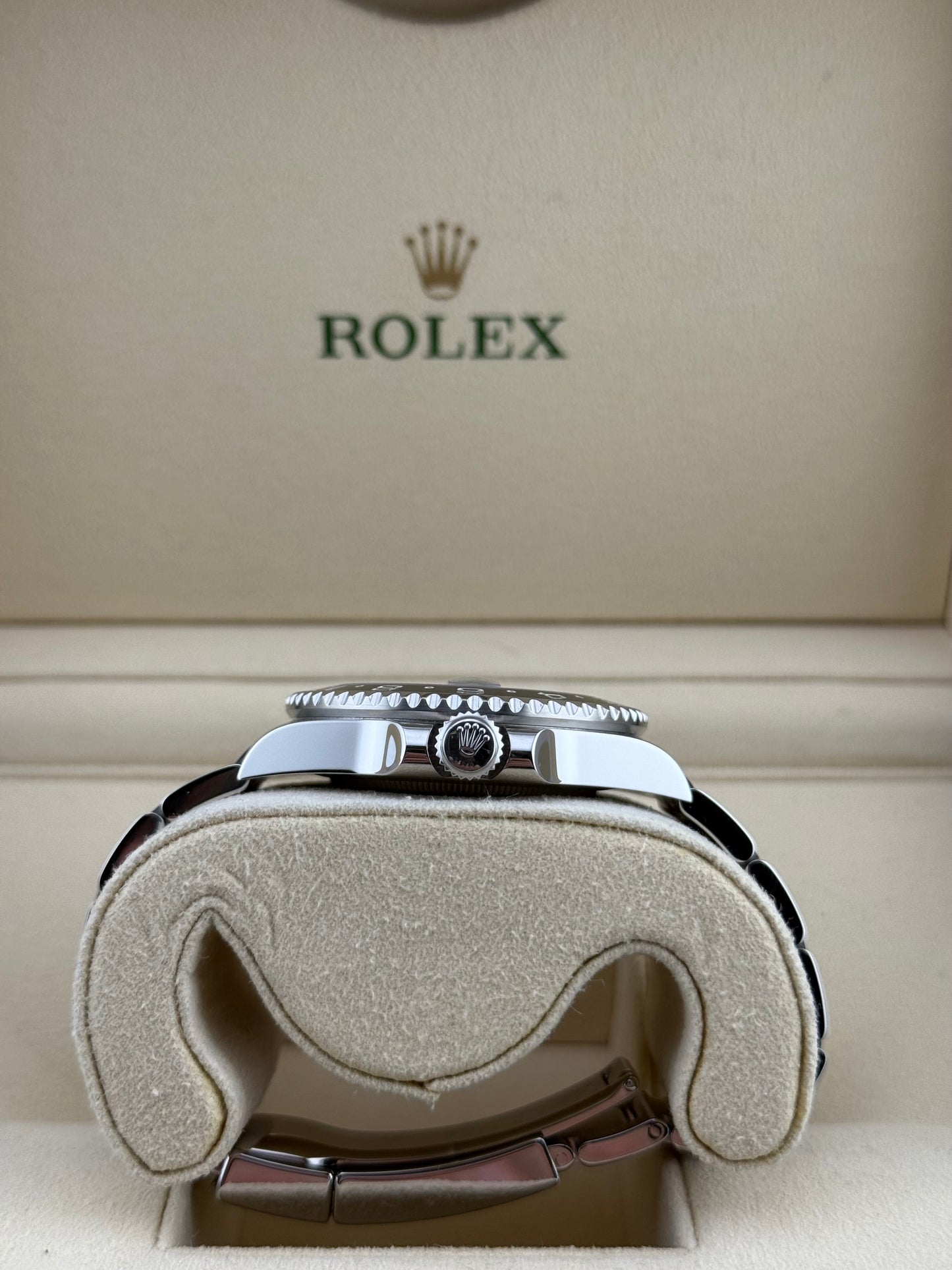 Rolex GMT-Master II “Green Arrow” 116710LN