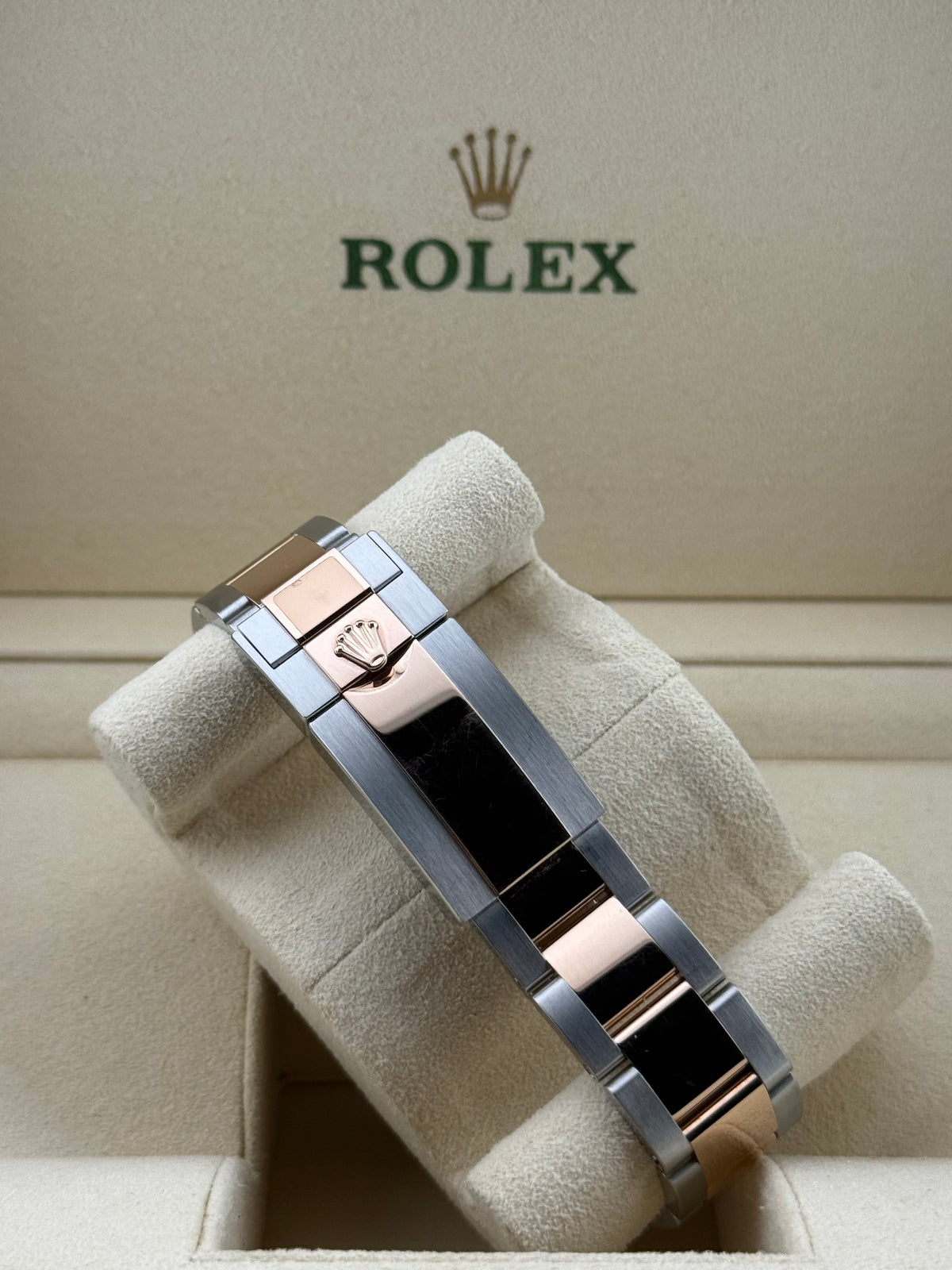 Rolex GMT-Master II Rootbeer Rose Gold/Stainless steel 126711CHNR