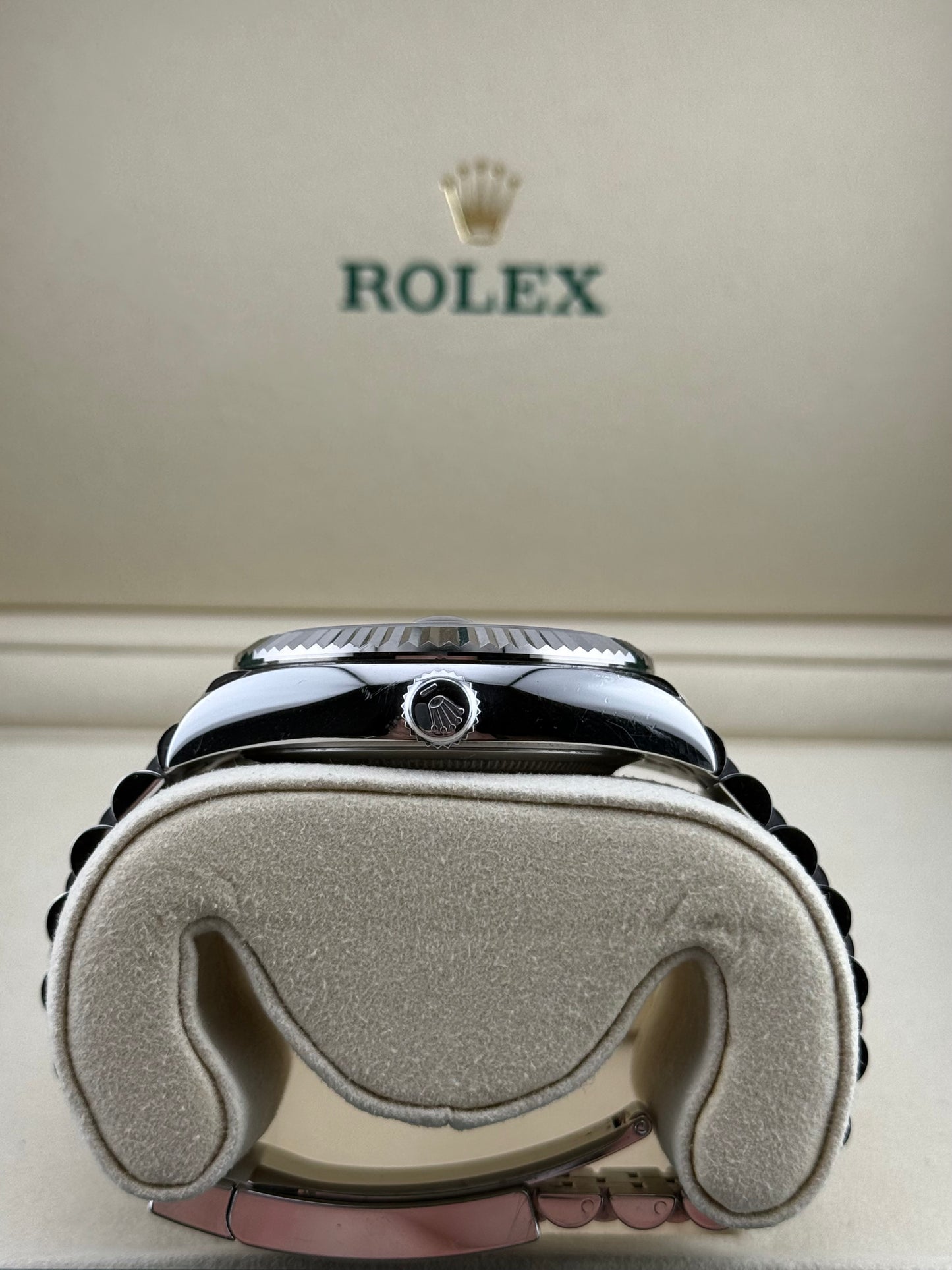 Rolex Sky-Dweller Black Dial Jubilee 336934