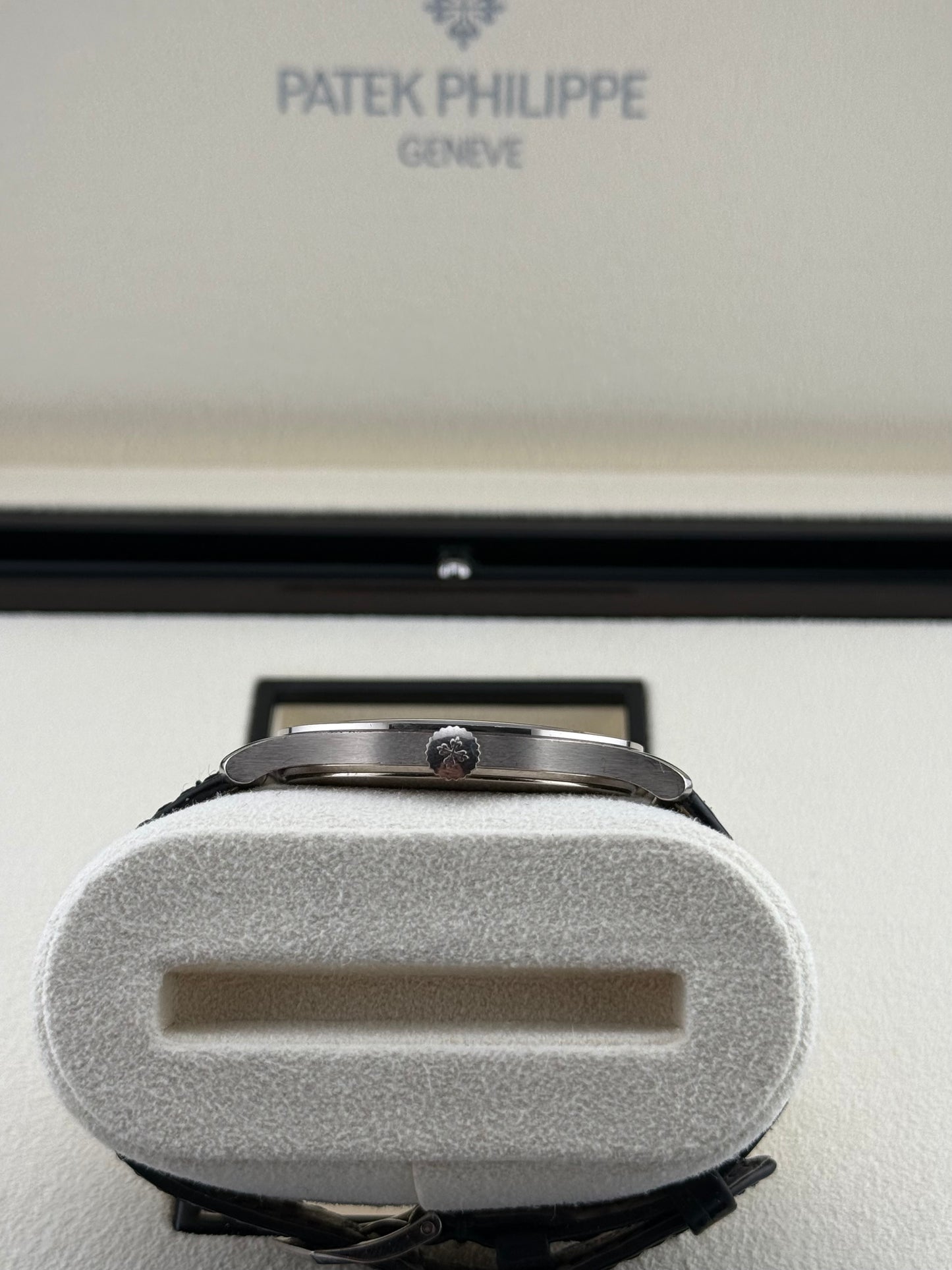 Patek Philippe Calatrava Small Seconds White Gold 5196G-001