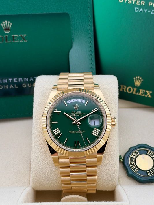 Rolex Day-Date 40 Green Roman “Money Green” Yellow Gold 228238