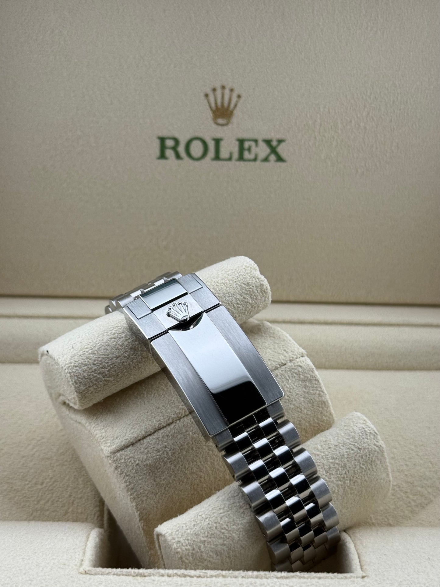 Rolex GMT-Master II Bruce Wayne Jubilee 126710GRNR