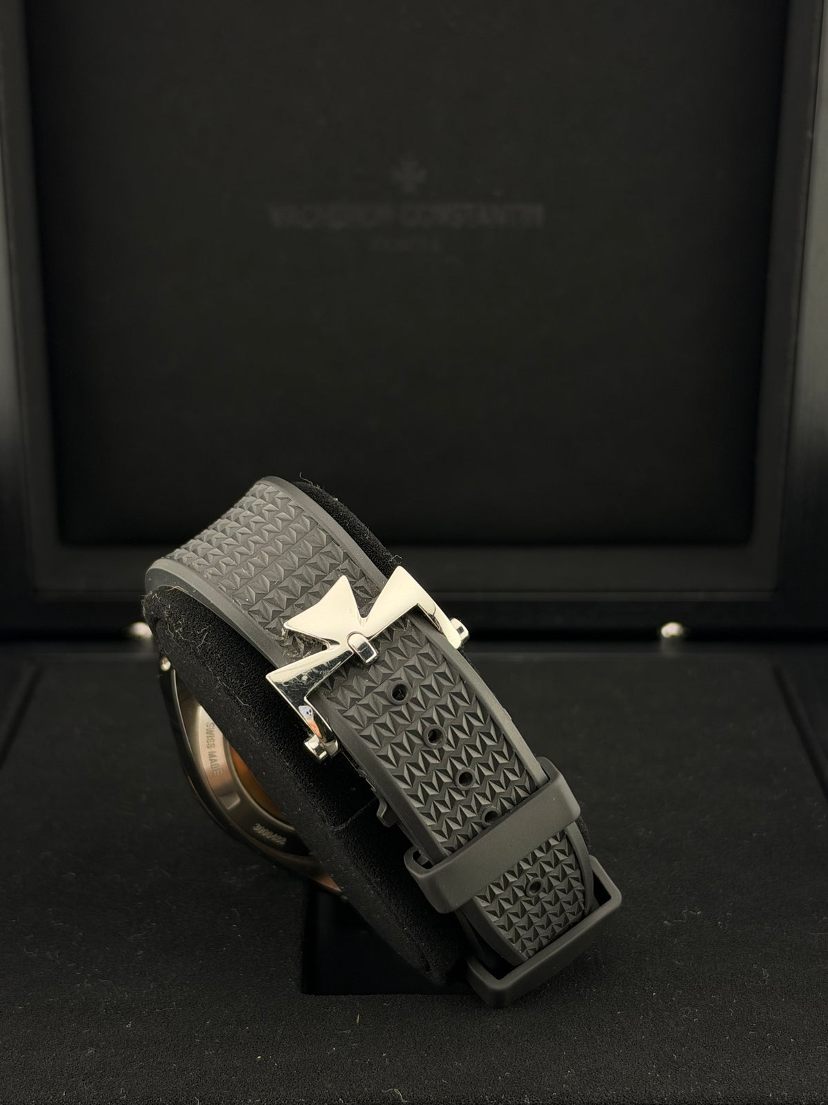Vacheron Constantin Overseas 41 Discontinued Silver Dial 4520V/210A-B126